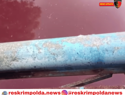 Kali di Cikarang Berubah Jadi Merah, Diduga Akibat Pencemaran Limbah Industri