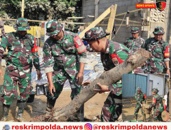 Ratusan Personel Kodim 0507/Bekasi Bersihkan Sampah Pasca Banjir di PGP