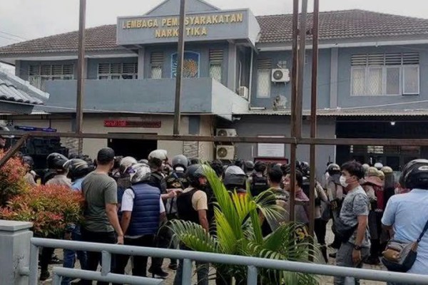 Pasca-Insiden Rusuh, 65 Narapidana Lapas Narkotika Muara Beliti Dipindahkan ke Nusakambangan