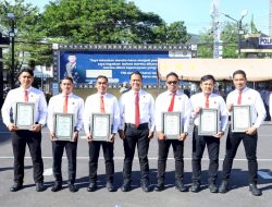 23 ANGGOTA SATRESNARKOBA POLRESTABES MAKASSAR RAIH PENGHARGAAN USAI GAGALKAN PEREDARAN NARKOBA JARINGAN INTERNASIONAL — PULUHAN KILOGRAM SABU DAN RIBUAN EKSTASI BERHASIL DISITA!