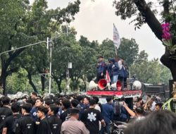 Polda Metro Jaya Belum Melakukan Pembebasan Terhadap 15 Mahasiswa Universitas Trisakti Meski Janji Awal Telah Diberikan Usai Aksi Demonstrasi Hari Reformasi ke-27