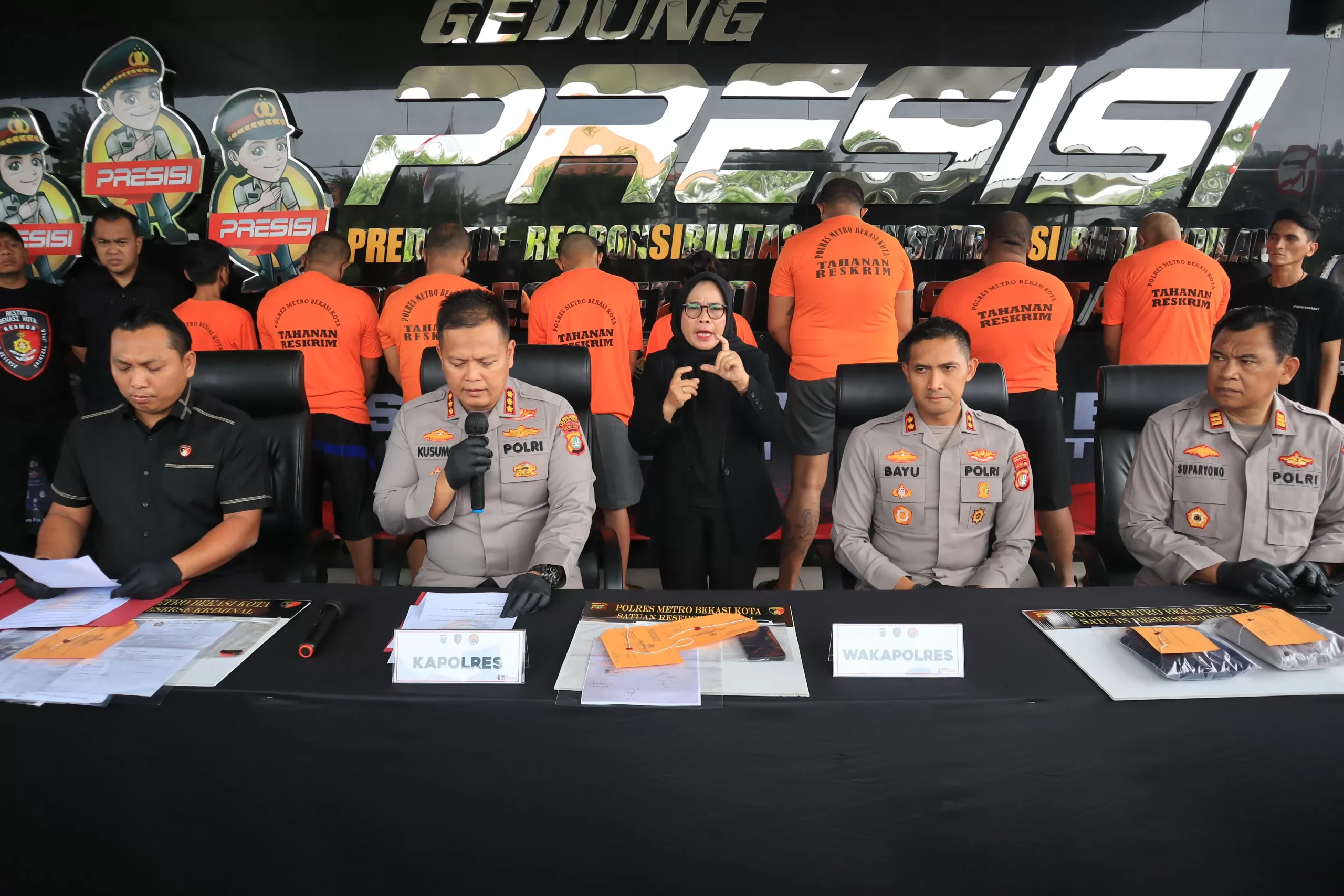 Tim Kriminal Khusus Polres Metro Bekasi Kota Ungkap Komplotan Debt Collector yang Rampas Kendaraan dan Terima Upah dari Leasing