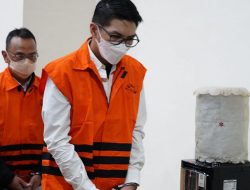 KPK PERIKSA 6 SAKSI KUNCI TERKAIT KORUPSI BANSOS COVID-19 KEMENSOS JABODETABEK, POTENSI KERUGIAN NEGARA CAPAI RP 125 MILIAR