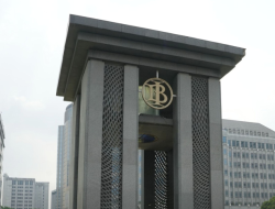 PEGAWAI BANK INDONESIA DITEMUKAN MENINGGAL DIDUGA BUNUH DIRI LONCAT DARI HELIPAD GEDUNG BI JAKARTA PUSAT