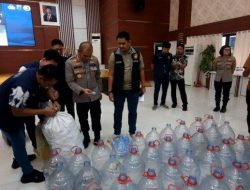 Depot Air Ilegal di Setu Bekasi Dipasangi Garis Polisi, Edarkan Air Galon Bermerek Palsu dari Sumur Bor