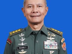 Figur paling layak memimpin TNI AD menggantikan KSAD Jenderal Maruli Simanjutak yakni Letjen TNI Richard T.H. Tampubolon, S.H., M.M.