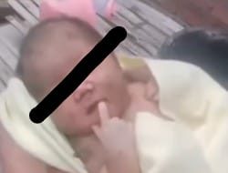 Bayi Perempuan Dibuang di Kebun Pisang, Selamat dari Kematian Meski Luka dan Hypotermia, Polisi Buru Pelaku