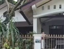 GEGER! KELOMPOK PREMAN KUASAI RUKO DAN RUMAH DI CIPUTAT, POLISI TURUN TANGAN MEDIASI SENGKETA