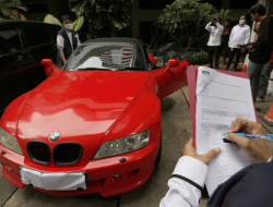 KPK Bongkar Dugaan Pemerasan TKA di Kemnaker, Puluhan Kendaraan Mewah Disita Jadi Barang Bukti