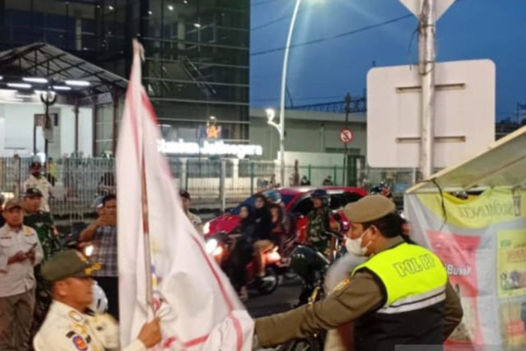 Operasi Berantas Jaya 2025: Polda Metro Jaya Tertibkan Ratusan Atribut Ormas dan Amankan Ribuan Pelaku Gangguan Kamtibmas