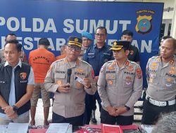 SATRESKRIM POLRESTABES MEDAN UNGKAP JARINGAN PEMBUAT SIM TIRUAN DI MEDAN TIMUR