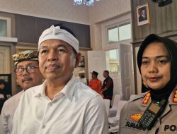 Dedi Mulyadi Salurkan Bantuan Rp50 Juta per Keluarga Korban Longsor Tambang Cirebon