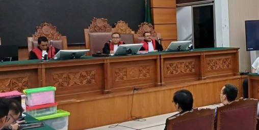 TAHLIH KPK RAIHAN DIDUGA TERIMA IMBALAN RP 200 JUTA DARI TERDAKWA KASUS PENGAMANAN JUDI ONLINE