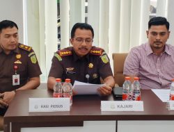 KEJARI LANGSA TETAPKAN EMPAT TERDUGA DALAM KASUS KORUPSI PROYEK JEMBATAN WISATA MANGROVE SENILAI RP 4 MILIAR: NEGARA DIRUGIKAN RATUSAN JUTA RUPIAH