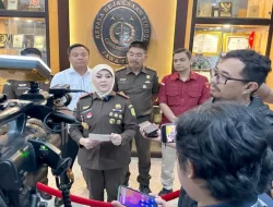 KEJATI JAWA TIMUR UNGKAP DUGAAN KORUPSI DANA HIBAH SMK: NILAI BELANJA RP2 JUTA DILAPORKAN RP2,6 MILIAR
