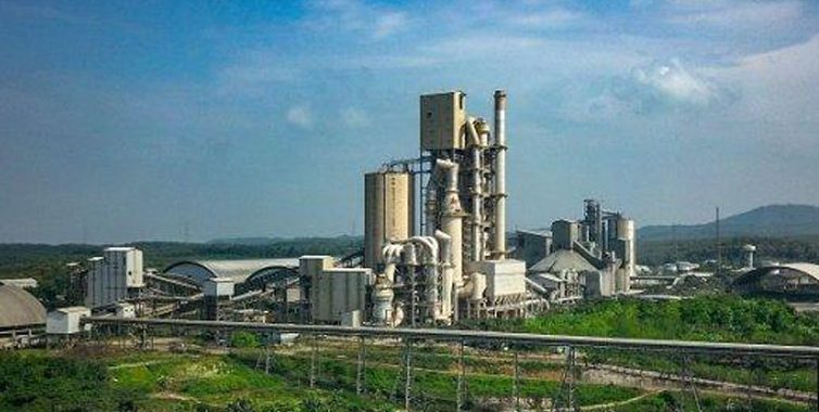 OPERASI PABRIK PT SEMEN GRESIK DI GUNEM REMBANG TERHENTI MULAI 2 JUNI 2025 AKIBAT BLOKADE Akses Jalan oleh PEMDES TEGALDOWO