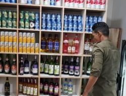 OPERASI GABUNGAN DI BOGOR: RATUSAN BOTOL MINUMAN KERAS DIKAMANKAN DARI WILAYAH PARUNG DAN CISEENG