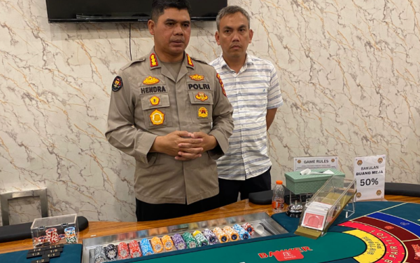 TERBONGKAR KASINO BERTOPENG KARAOKE DAN FUTSAL DI KOTA BANDUNG — POLDA JABAR TETAPKAN 44 INDIVIDU SEBAGAI TERSANGKA