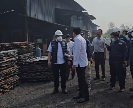 KEMENTERIAN LINGKUNGAN HIDUP LAKUKAN INSPEKSI MENDADAK PABRIK BAJA TERKAIT DUGAAN PENCEMARAN UDARA