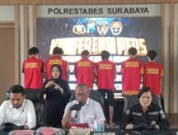 Polrestabes Surabaya Tangkap 6 Anggota Kelompok Silat atas Dugaan Pengeroyokan Sadis di Jalan Raya Menganti