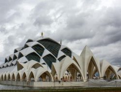 Masjid Raya Al-Jabbar Dihantui Polemik Usai Masa Jabatan Ridwan Kamil Berakhir: Dugaan Skandal Pengadaan Lahan Tahun 2016 Mencuat