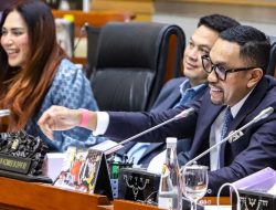 Kemendagri Tegas Larang Ormas Gunakan Seragam Mirip Aparat Negara