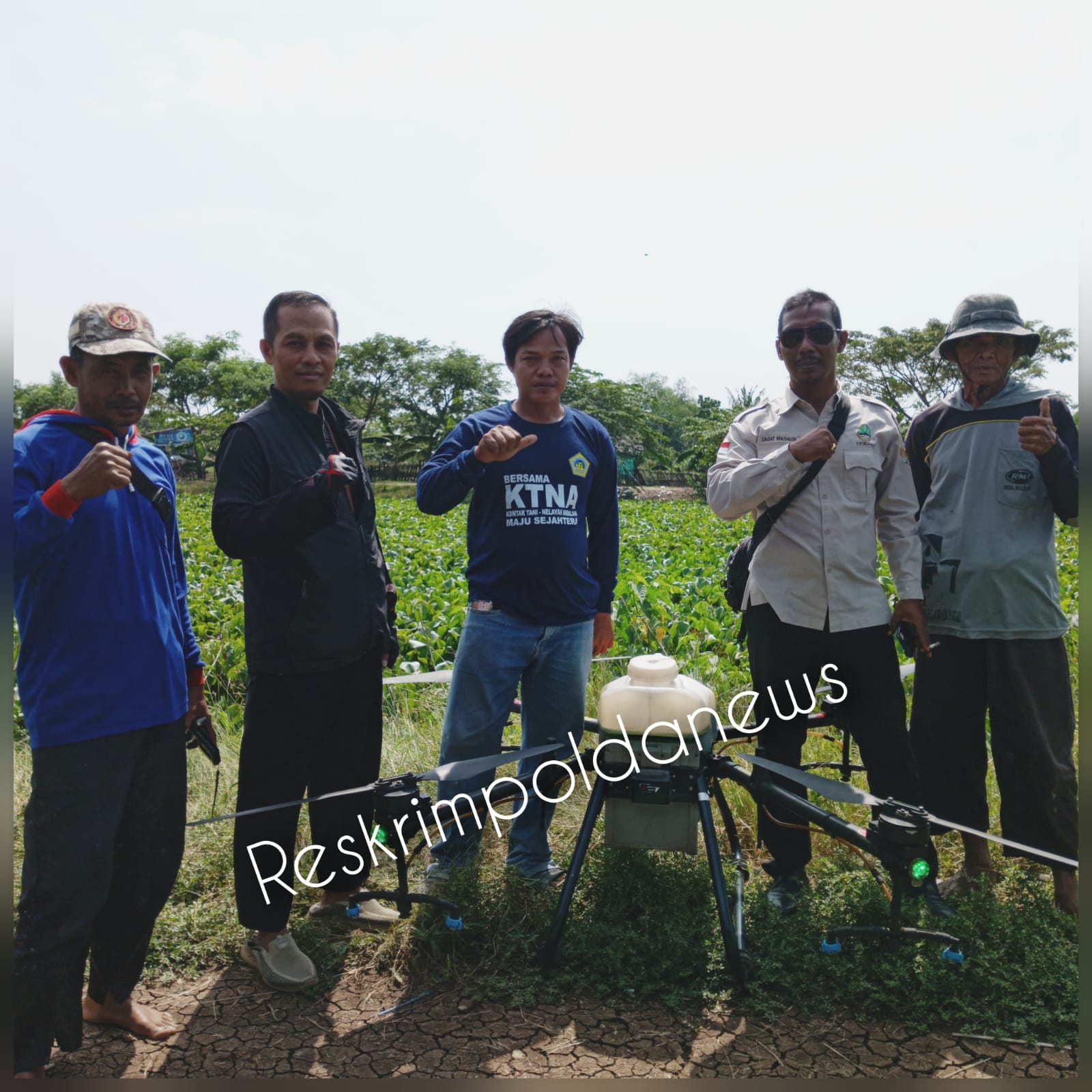Drone Semprot Dikerahkan untuk Atasi Eceng Gondok di Kali Betokan