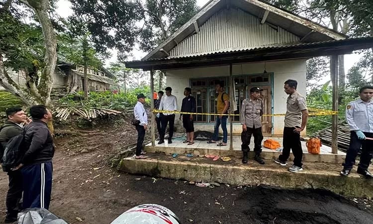 DISABILITAS DITIPU PETUGAS FIKTIF, EMAS DAN UANG LENYAP DIAMBILDISABILITAS DITIPU PETUGAS FIKTIF, EMAS DAN UANG LENYAP DIAMBIL