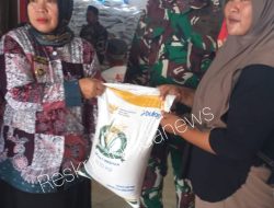 Pemdes Rajaiyang Salurkan Bantuan Beras Bulog ke penerima Bantuan