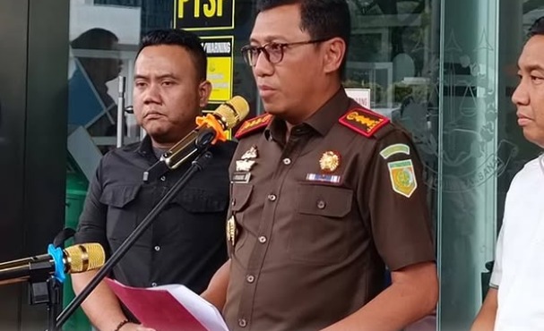 KEJARI JAKSEL TETAPKAN TIGA TERSANGKA KASUS DUGAAN KORUPSI & TPPU DANA INVESTASI USD 25 JUTA DI TANIHUB