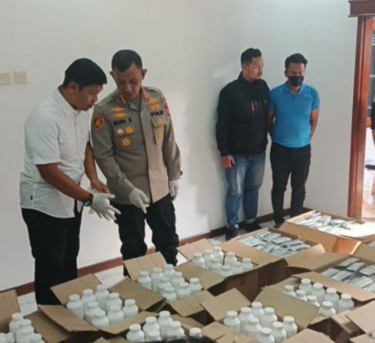 Polrestabes Bandung Gerebek Gudang Obat Keras Ilegal di Batununggal, 1,4 Juta Butir Disita