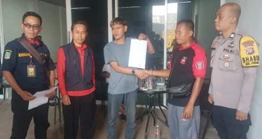 BHABINKAMTIBMAS BANTAR GEBANG TANGGAPI CEPAT LAPORAN WARGA TERKAIT KASUS HILANGNYA PAKAIAN DALAM, SELESAIKAN DENGAN PENDEKATAN HUMANIS DAN RESTORATIF