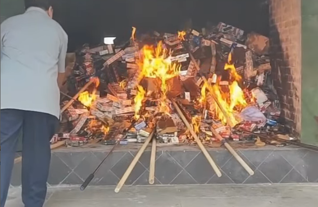 Blitar Musnahkan 5 Juta Rokok Ilegal & 13 Kg Narkoba: Bukti Tegas Perang Melawan Perdagangan Gelap