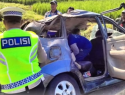 KECELAKAAN  MAUT LIBATKAN TIGA KENDARAAN DI TOL SEMARANG–BATANG, DUA TEWAS DAN EMPAT TERLUKA
