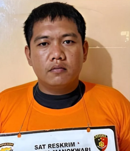 Diduga Terjerat Utang Akibat Judi Online, Oknum Anggota Brimob Nekat Bobol Toko Emas di Papua