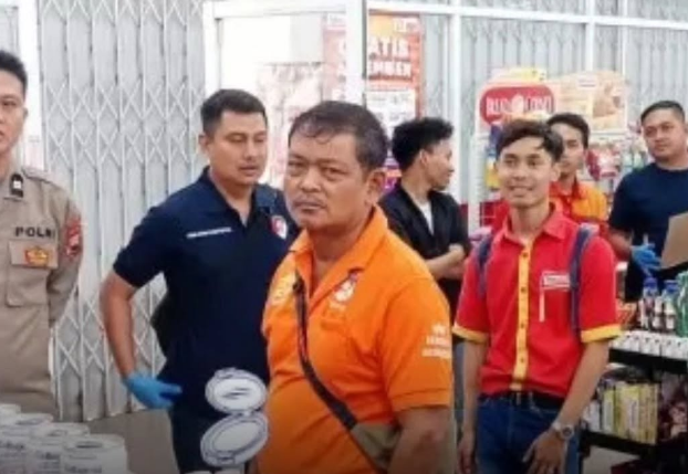 GERAI MINIMARKET DI BREBES DIBOBOL MALING, KERUGIAN DITAKSIR CAPAI PULUHAN JUTA RUPIAH