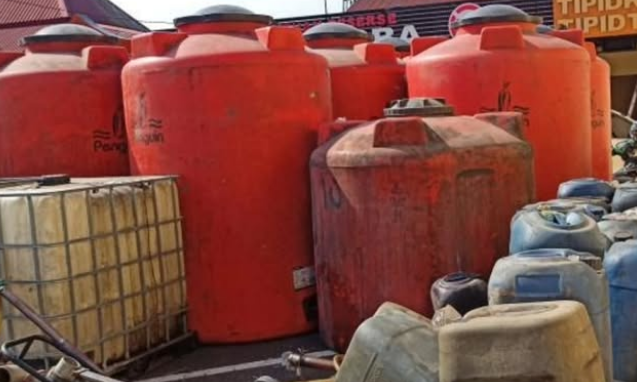 Satreskrim Polres Pinrang Gerebek Gudang Penimbunan BBM Bersubsidi Ilegal di Jantung Kota