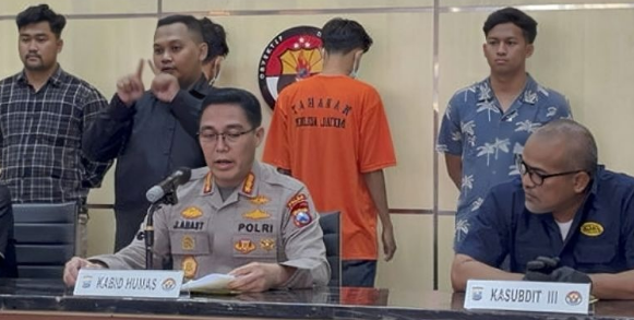 Kepala Dinas Pendidikan Jatim Jadi Korban Pemerasan, Dua Mahasiswa Ditangkap Usai Rekayasa Tuduhan Korupsi dan Skandal Pribadi