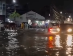 DERASNYA HUJAN & KIRIMAN AIR BOGOR LUMPUHKAN JABODETABEK: SEJUMLAH WILAYAH TERENDAM, JALAN RAYA TAK TERLALUI