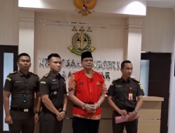 USAI PULANG HAJI, KADES JATEN DITAHAN TERKAIT DUGAAN PENYELEWENGAN PEMBANGUNAN KIOS DI LAHAN DESA