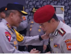 PERGANTIAN STRATEGIS: KAPOLDA JABAR IRJEN RUDI SETIAWAN PIMPIN UPACARA SERTIJAB PEJABAT UTAMA DAN KAPOLRES