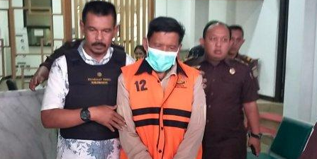 KEPALA DLH SUKABUMI DITETAPKAN TERSANGKA KORUPSI PEMELIHARAAN ARMADA SAMPAH 2024