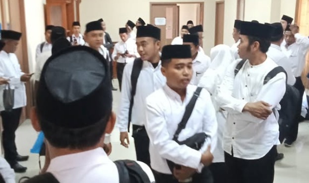 Diduga Gunakan Kecerdasan Buatan Saat Ujian, Peserta Seleksi Beasiswa LPPD Jatim Tetap Lolos 30 Besar, Proses Seleksi Dianggap Cacat Integritas
