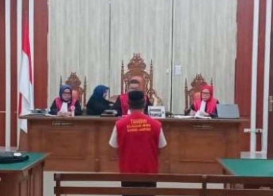 KURIR SABU 9 KILOGRAM ASAL JAWA BARAT DIJATUHI VONIS HUKUMAN MATI OLEH PENGADILAN TANJUNGKARANG