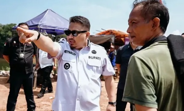 BUPATI SUBANG SIDAK GALI PASIR ILEGAL DI PAGADEN: AKTIVITAS TAK BERIZIN CEMARI LINGKUNGAN & RUGIKAN WARGA