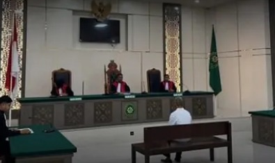 EKS KEUCHIK DI PIDIE DITUNTUT 1 TAHUN 9 BULAN PENJARA TERKAIT PENYALAHGUNAAN DANA APBG