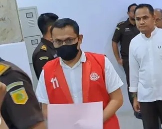 TERBUKTI KORUPSI, AHMAD SUSANTO DIJATUHI 4 TAHUN PENJARA DAN DENDA RP100 JUTA OLEH PN MAKASSAR