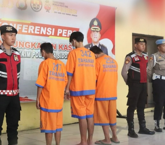 SATRESKRIM POLRESTA SIDOARJO GULUNG JARINGAN PENYEBAR KONTEN ASUSILA SESAMA JENIS DI MEDIA SOSIAL