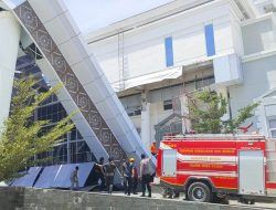 Atap Teras Kantor Pelayanan Terpadu Brebes Ambruk, Dua Pekerja Jadi Korban