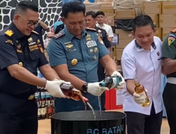 BEA CUKAI BATAM MUSNAHKAN BARANG HASIL PENINDAKAN SENILAI RP15,8 MILIAR